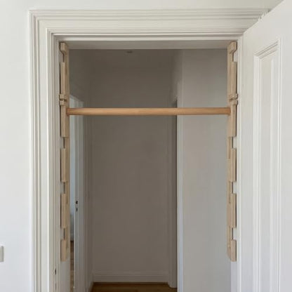 Leinuosen Doorway Pull-up Bar Sets Adjustable 5 Levels Wooden Doorway Pull-up Bar and 2 Door Frame with 6 Sets of Screw-in Heavy-duty Door-mounts to Fits 118cm - size: 150kg Load Capacity, style: with Locks