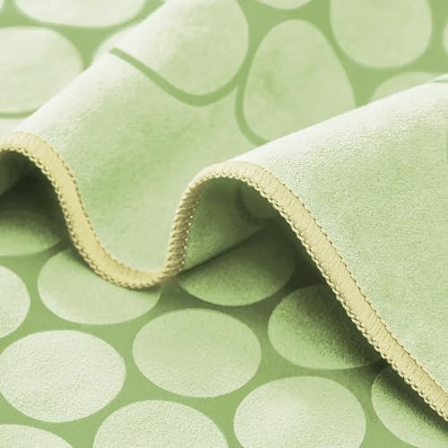 agoy Gecko Touch - Next-Gen Microfiber Yoga Towel - Double-Sided Silicone Non-Slip Grip – Ideal for Hot Yoga - Ultra Absorbent, Easy to Wash, Travel-Friendly - 30% Recycled Material - Free Wet Bag - color: Matcha Green