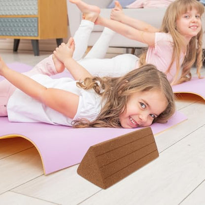 ULTECHNOVO Triangle Cork Yoga Blocks High-density Non-slip Pilates Workout Bricks for Stretching and Balance Training, Lightweight Supportive Yoga Bricks for Home Gym and Dance Fitness