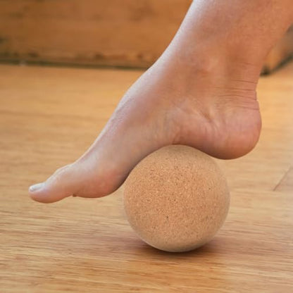 Cork Massage Ball 10cm Muscle Massager for Myofascial Release and Yoga Therapy, Sore Muscle Relief Fitness Roller Ball for Deep Tissue Massage and Body Relaxation
