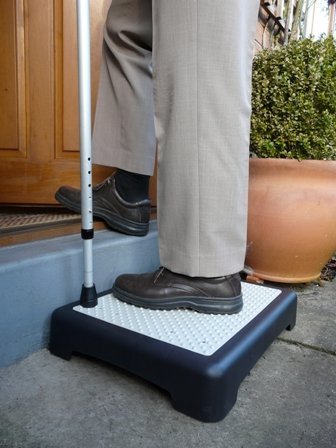 LA STURDY Non Slip Outdoor/Indoor Half Door Step, 19.25x15.5x4in, 440lbs Capacity, Modern Style, Rubber Material, Slip Resistant