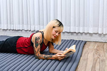 Leewadee - Foldable Floor Mattress - Japanese Roll Up Futon -Trifold Tatami Mat- Guest Floor Bed - Camping Mattress - Thai Massage Mat, Kapok Filled, 75 x 57 inches, Anthracite