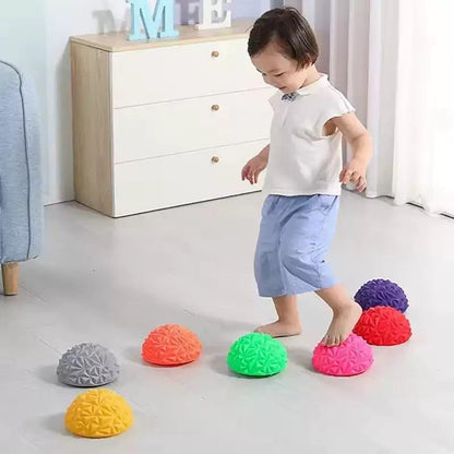 Yoga Half-Ball Trainer - Textured Hemisphere Yoga Ball 16 cm with Foot Massage Surface for Balance Training - Core Stability & Outdoor or Indoor Play - Dual Purpose Exercise & Game Equipment