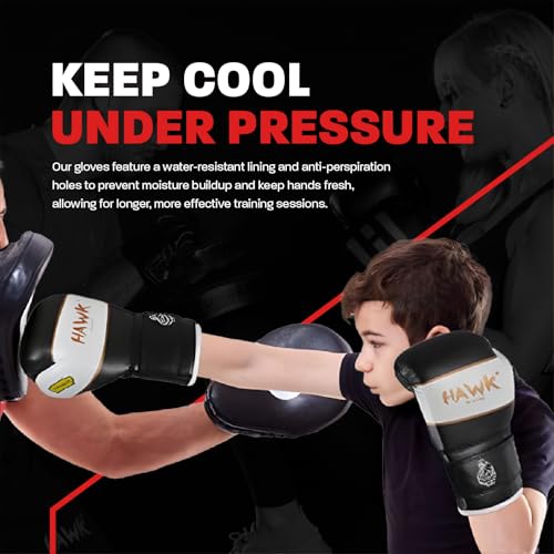 Kids Boxing Gloves for Kids Children Youth Punching Bag Kickboxing Muay Thai Mitts MMA Training Sparring Gloves - color: Black, size: 4 oz