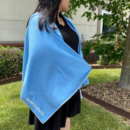 Large Cooling Shawl - Instant Heat Relief for Outdoor Events - color: Curly Wave