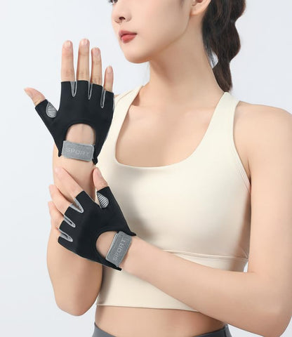 Women's Workout-Gloves Fingerless-Breathable-Mesh-Gloves with Non-Slip Grip for Cycling Gym Fitness